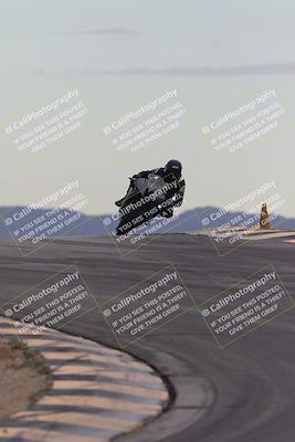 media/Sep-21-2025-Race Pace (Sun) [[98bf33ef95]]/Non Verified/1-Turns 9 and 10 (8am)/